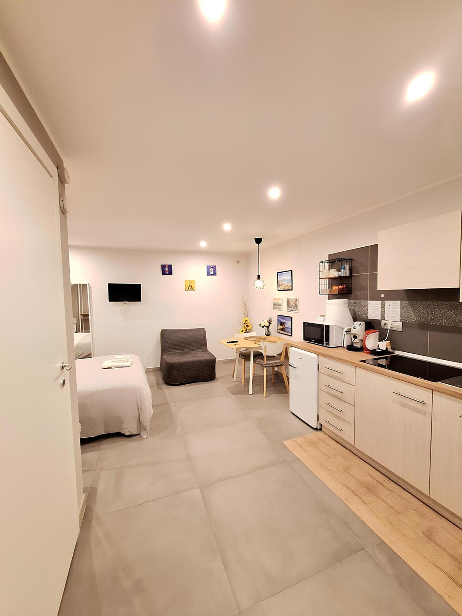 Casa E Bottega 41 Apartment เนเปิลส์ ภายนอก รูปภาพ